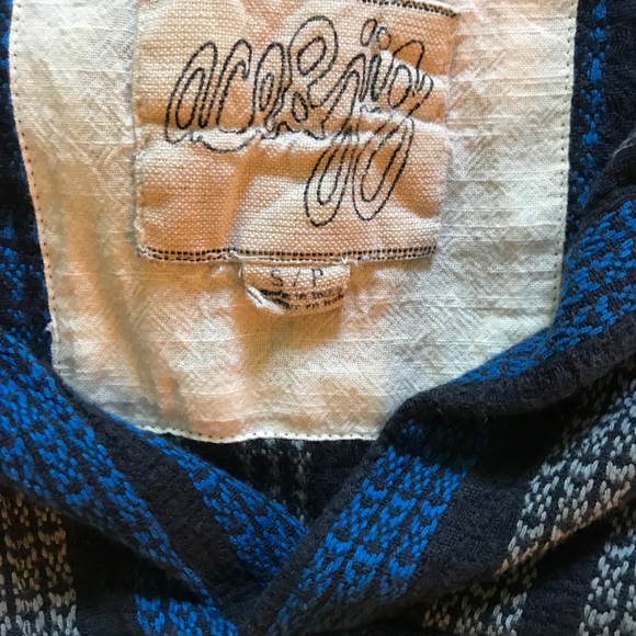 Ace and jig blouse size small. Never worn. - Picture 4 of 4